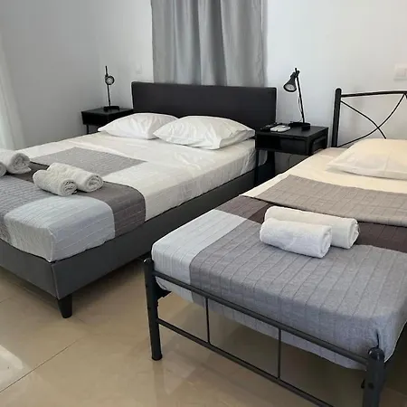 Evridiki In Paros * Naousa (Paros)